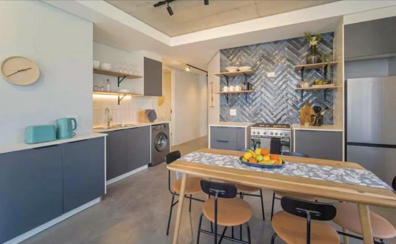 2 Bedroom Property for Sale in Sea Point Western Cape
